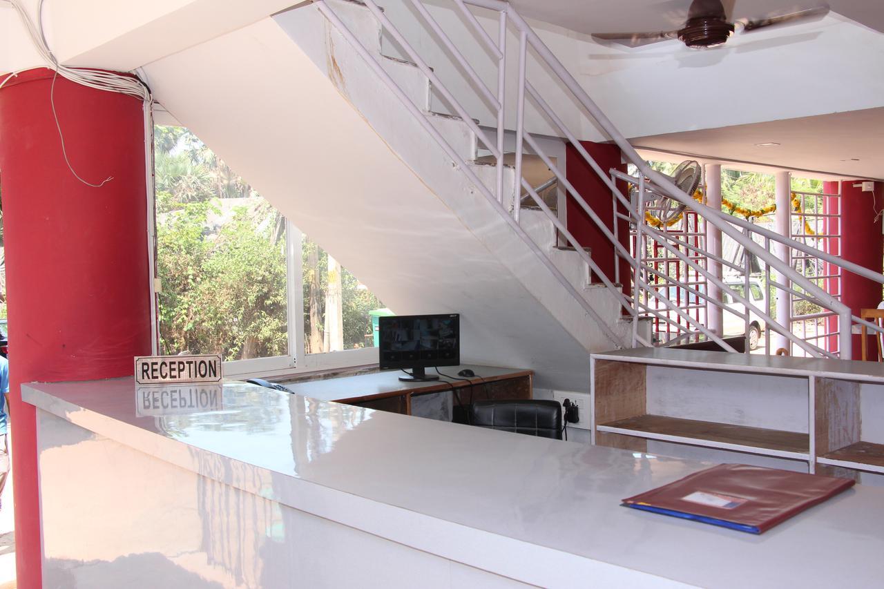 Hotel M R Manfred Calangute Extérieur photo
