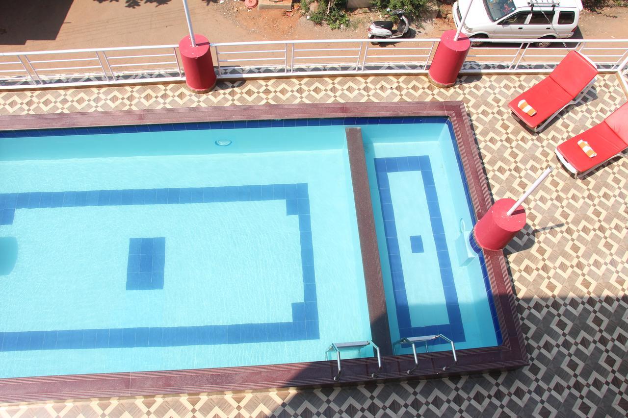 Hotel M R Manfred Calangute Extérieur photo